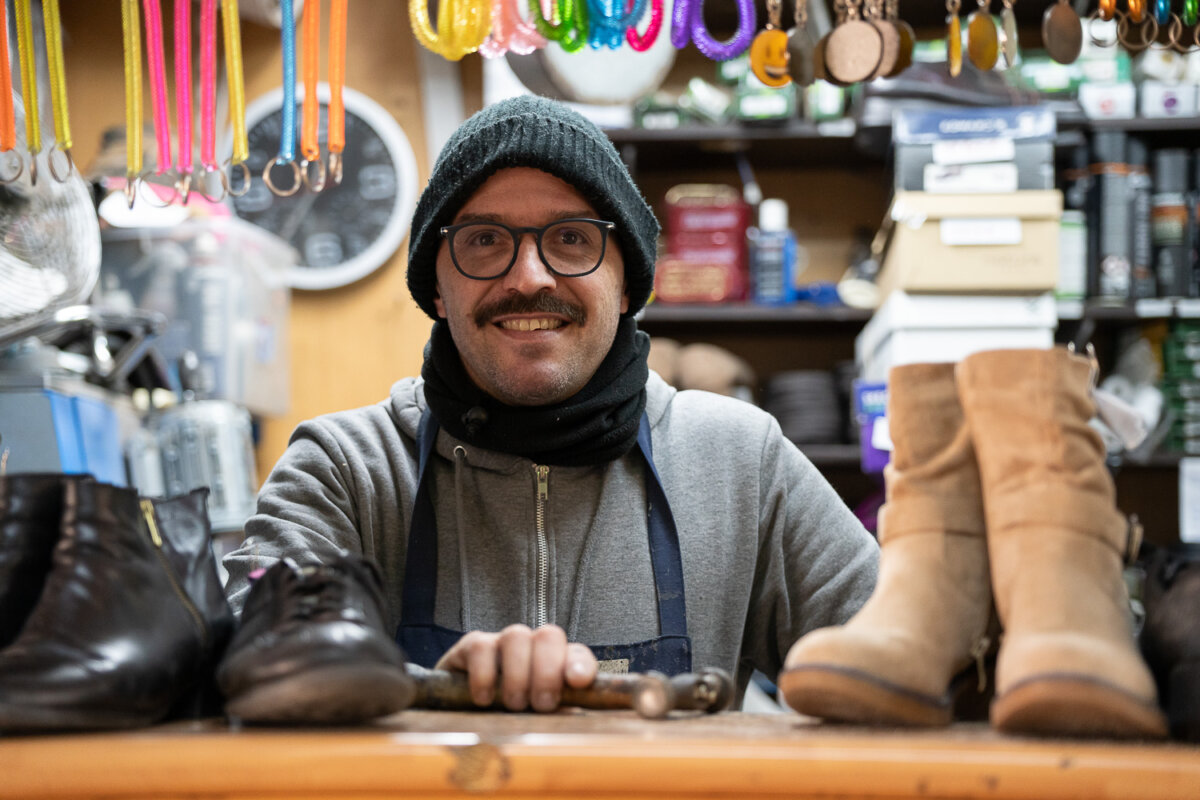 Oficios y negocios recuperados 74